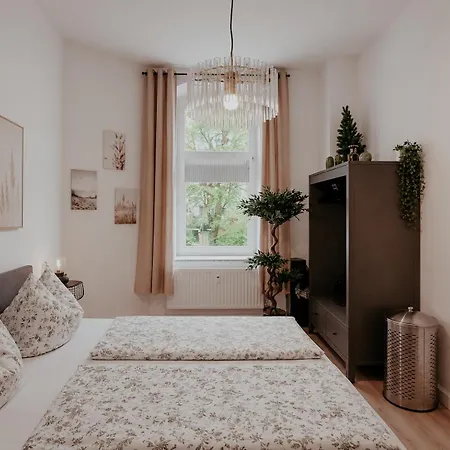 Gemuetliche Erdgeschosswohnung Auf Dem Kassberg Mit Balkon Und 2 Schlafzimmern Appartement