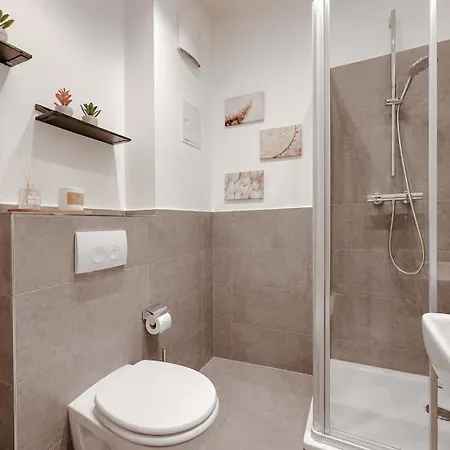Appartement Gemuetliche Erdgeschosswohnung Auf Dem Kassberg Mit Balkon Und 2 Schlafzimmern *